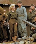 marilyn monroe visits troops.jpg